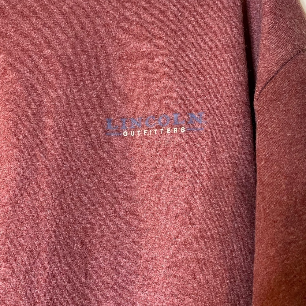 Lincoln Outfitters Maroon Size Large Tee, Unisex - Picture 3 of 4